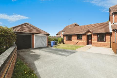 2 bedroom semi-detached bungalow for sale, Wicket Way, Doncaster, DN12