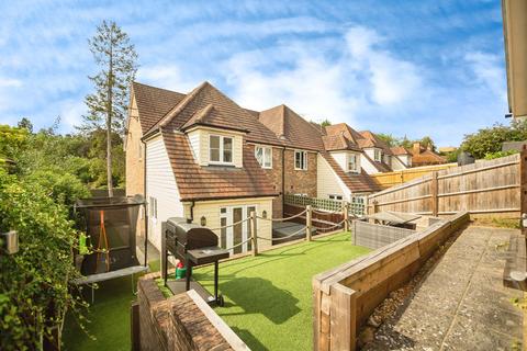 4 bedroom semi-detached house for sale, Rosemount Gardens, Maidstone, ME14