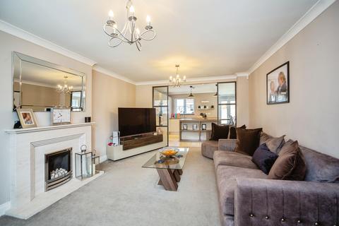 4 bedroom semi-detached house for sale, Rosemount Gardens, Maidstone, ME14