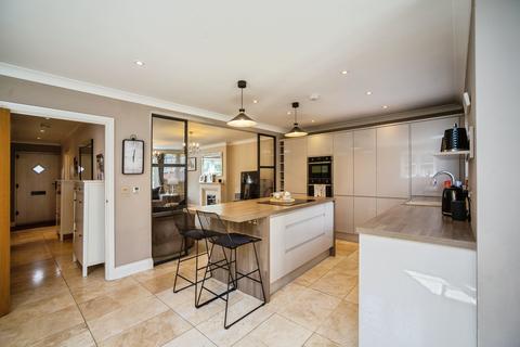 4 bedroom semi-detached house for sale, Rosemount Gardens, Maidstone, ME14