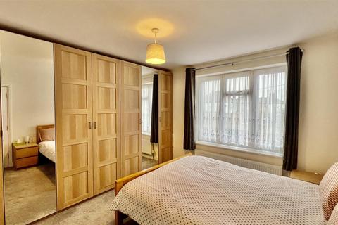 undefined, Heathdale Avenue, Hounslow TW4