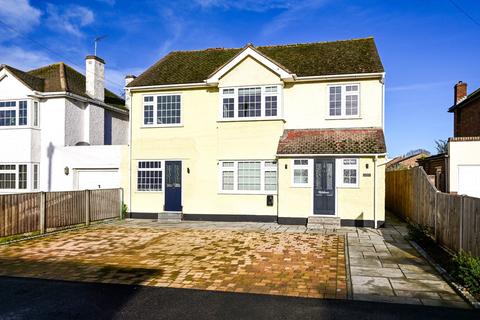 undefined, Meadway, Surrey TW18