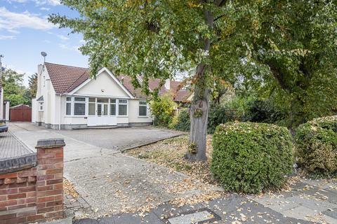 4 bedroom semi-detached bungalow for sale, Water Lane, Ilford, IG3