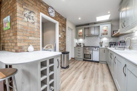 4 bedroom semi-detached bungalow for sale, Water Lane, Ilford, IG3