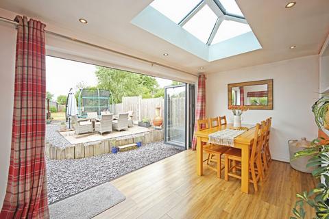 2 bedroom semi-detached house for sale, Old Worcester Road, Kidderminster, DY11
