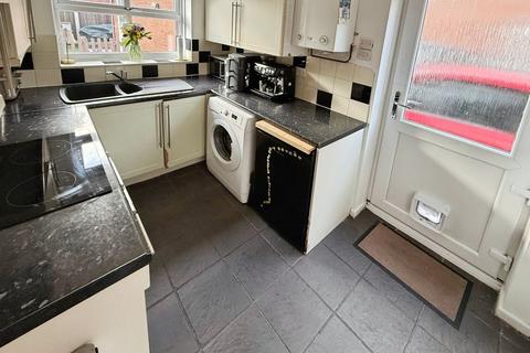 3 bedroom semi-detached house for sale, Mary Macarthur Drive, Cradley Heath