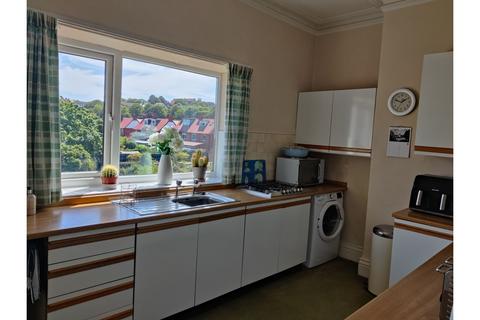 4 bedroom flat for sale, Holbeck Road, Scarborough, YO11