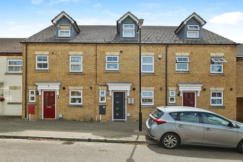 3 bedroom terraced house for sale, Monarch Drive, Sittingbourne, ME10