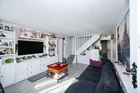 4 bedroom semi-detached house for sale, Forest Hill, Maidstone, ME15
