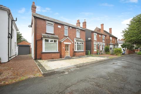 3 bedroom detached house for sale, Neville Avenue, Kidderminster, DY11