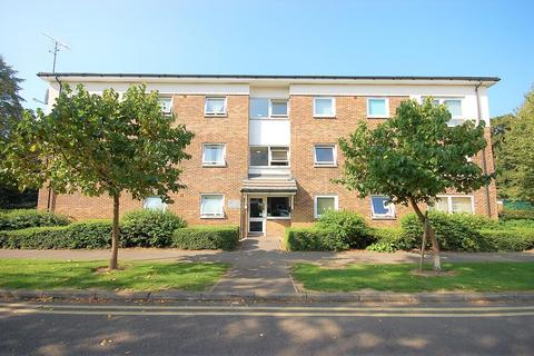 2 bedroom apartment to rent, Portal Close, Middlesex UB10