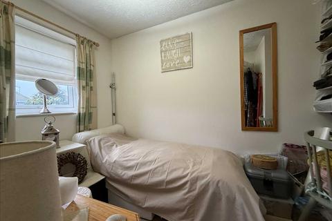 undefined, Waltham Close, CORBY
