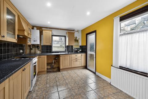 3 bedroom end of terrace house for sale, Windsor Road, Ilford, IG1