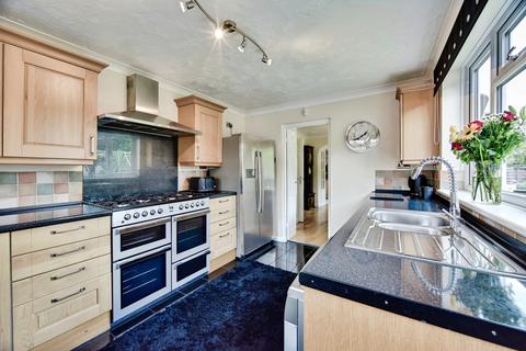 4 bedroom detached house for sale, Ufton Close, Maidstone, ME15