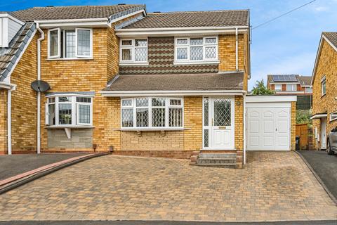 3 bedroom semi-detached house for sale, Stockwell Avenue, Brierley Hill, DY5