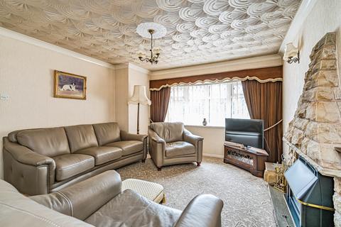 3 bedroom semi-detached house for sale, Stockwell Avenue, Brierley Hill, DY5