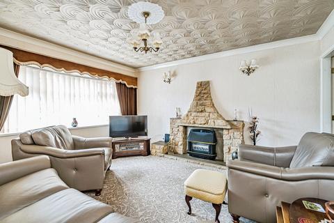 3 bedroom semi-detached house for sale, Stockwell Avenue, Brierley Hill, DY5