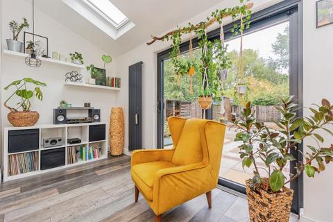 3 bedroom semi-detached house for sale, Oakwood Avenue, Manchester, M34