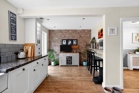 5 bedroom detached house for sale, Linden Way, Selby, YO8