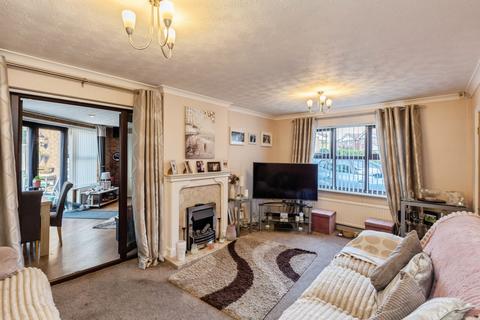 4 bedroom detached house for sale, Aviemore Drive, Warrington, WA2