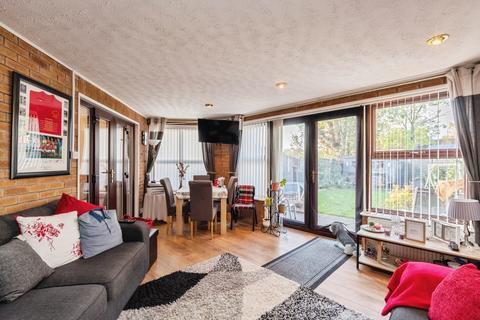 4 bedroom detached house for sale, Aviemore Drive, Warrington, WA2