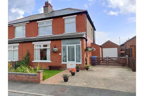 3 bedroom semi-detached house for sale, Marlborough Avenue, Whitby, YO21