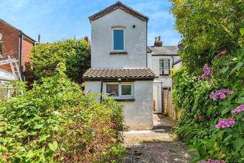 undefined, Spear Road, Southampton, SO14