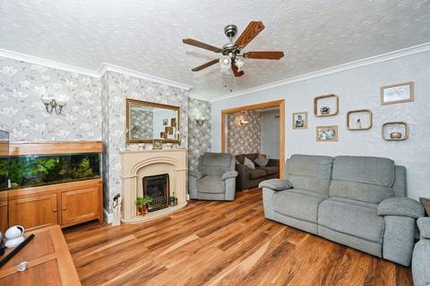 4 bedroom semi-detached house for sale, Greenfields Avenue, Warrington, WA4