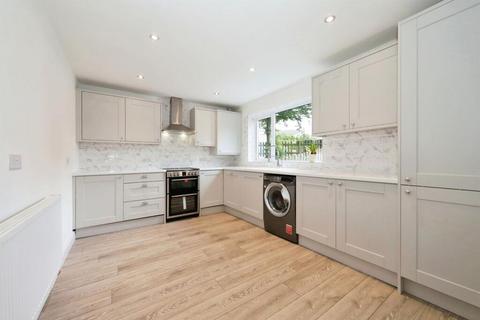 Highley Close, Kidderminster, DY11