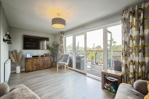 3 bedroom end of terrace house for sale, Kings Crescent, Aylesford, ME20