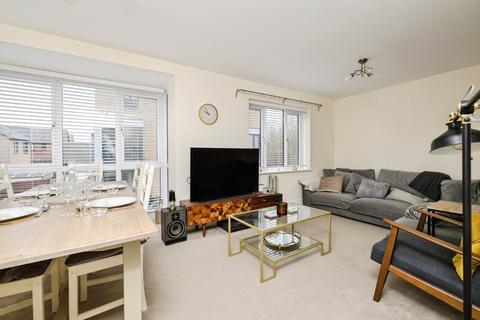4 bedroom semi-detached house for sale, Kesteven Way, Corby, NN18