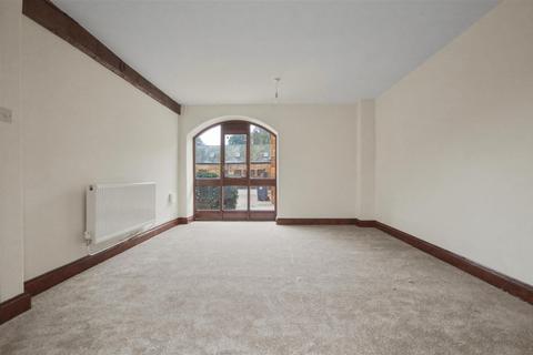 3 bedroom barn conversion to rent, Park Farm Barns, Lower Harlestone, Northampton