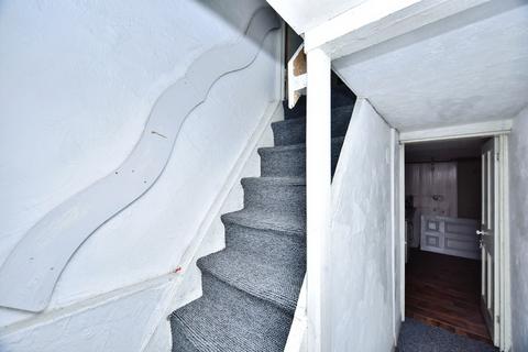 2 bedroom terraced house for sale, Luton Road, Chatham, ME4
