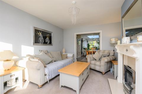 5 bedroom semi-detached house for sale, Manor Park Close, Rawcliffe, York, YO30 5UZ