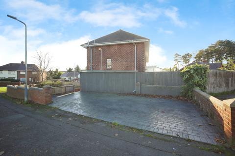 3 bedroom semi-detached house for sale, Goldthorn Road, Kidderminster, DY11