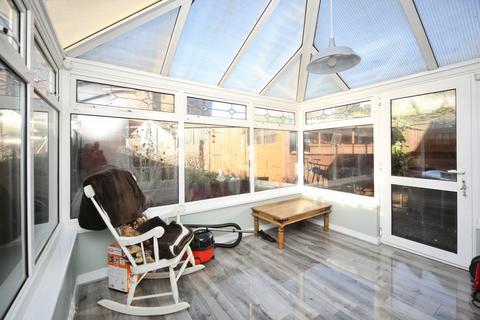 3 bedroom semi-detached house for sale, Goldthorn Road, Kidderminster, DY11