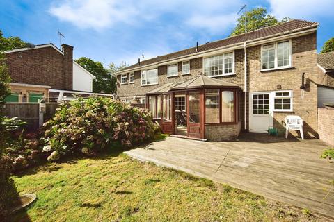 4 bedroom semi-detached house for sale, Bayswater Drive, Gillingham, ME8