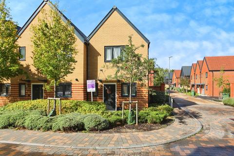 2 bedroom end of terrace house for sale, Albertine Road, Maidstone, ME17