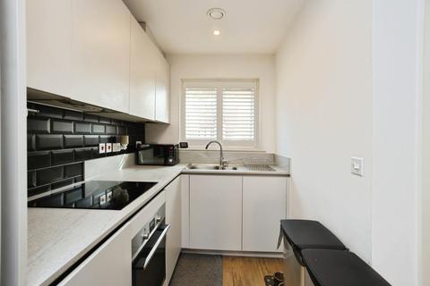 2 bedroom end of terrace house for sale, Albertine Road, Maidstone, ME17