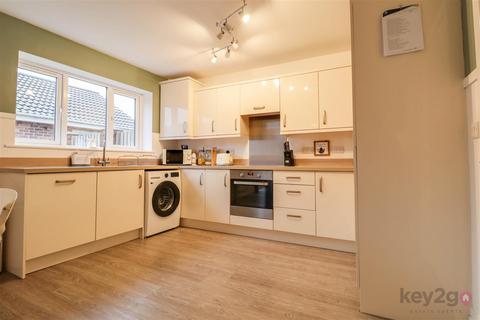 4 bedroom detached house for sale, Fairfields Way, Aston, Sheffield, S26