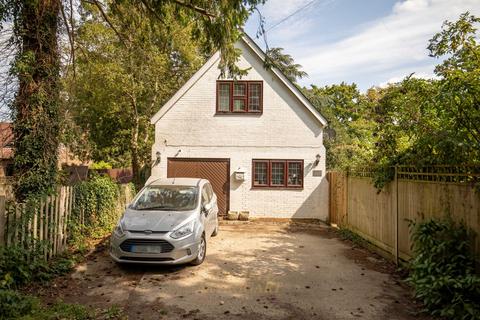 6 bedroom detached house for sale, Peeks Brook Lane, Horley RH6
