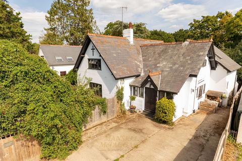 6 bedroom detached house for sale, Peeks Brook Lane, Horley RH6