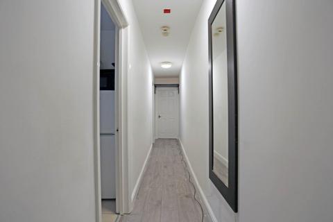 1 bedroom flat to rent, Kingsland Road, Dalston, London, E8