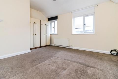 2 bedroom end of terrace house for sale, Caldecott Road, Manchester, M9