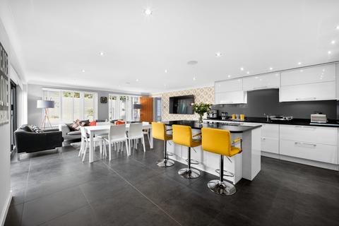 4 bedroom detached house for sale, Discovery Road, Bearsted, Maidstone, ME15