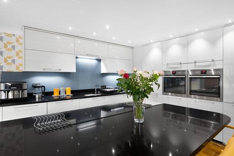 4 bedroom detached house for sale, Discovery Road, Bearsted, Maidstone, ME15