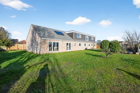 5 bedroom detached bungalow for sale, Leverington Common, Wisbech, PE13