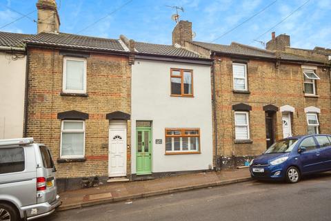 3 bedroom terraced house for sale, Castle Road, Chatham, ME4
