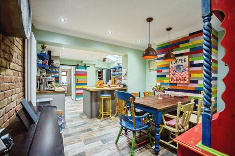 3 bedroom terraced house for sale, Castle Road, Chatham, ME4