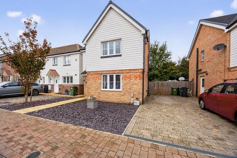 3 bedroom detached house for sale, St. Lawrence Crescent, Maidstone, ME17